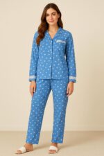Pyjama  bleu fleuri avec Dentelle discrète