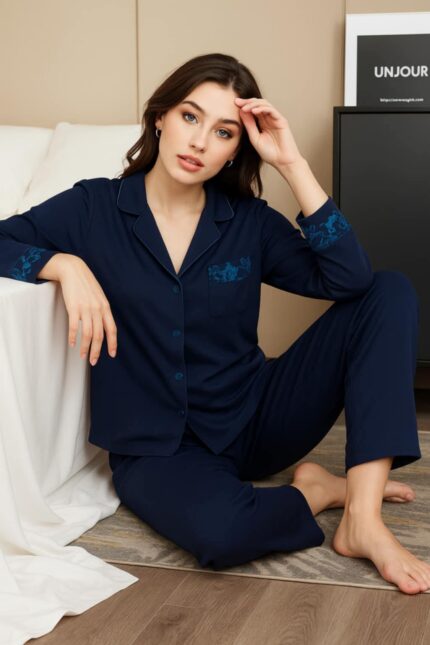 Pyjama bleu marine avec Dentelle discrète