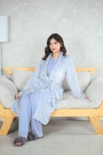PYJAMA FEMME 3 P CHEMISE +PANTALON UNI +RB POLAIRE BLEU PERLE – Image 4