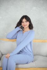 PYJAMA FEMME 3 P CHEMISE +PANTALON UNI +RB POLAIRE BLEU PERLE – Image 5