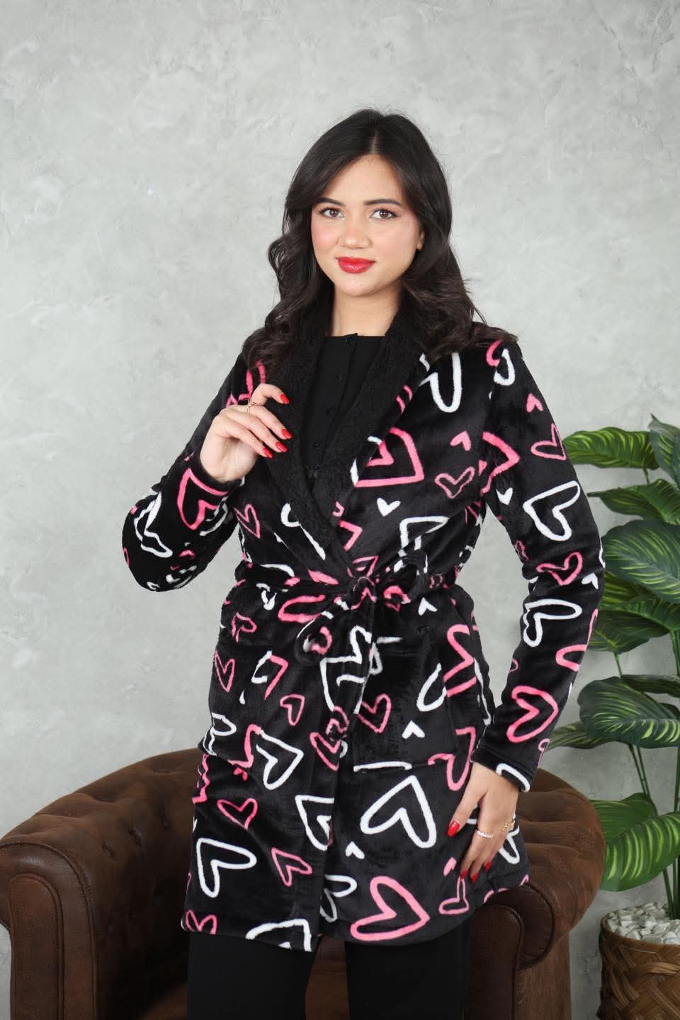 WhatsApp-Image-2025-12-03-a-09.19.24_53a2c5be.jpg PYJAMA FEMME PULL +PANTALON UNI +RB POLAIRE NOIR – Image 1