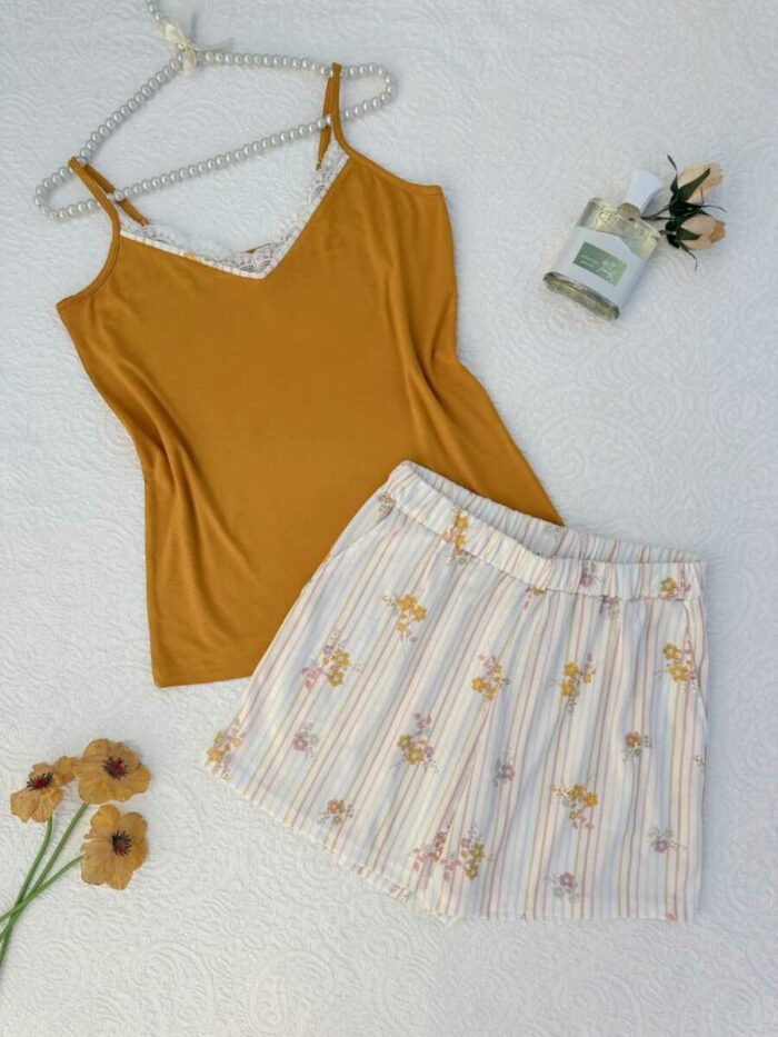 Pyjama femme – Caraco dentelle & short fleuri Moutarde – Image 3